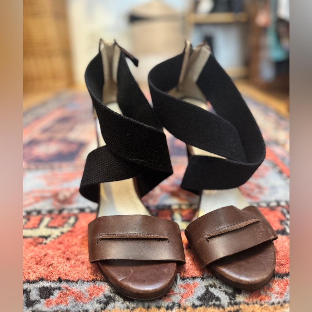 C'N'C CoSTUME NATIONAL Brown Leather & Black Canvas Wrap Heels - Made in Italy - Picture 5 of 10